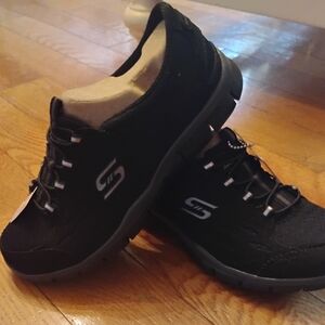 Skechers shoes